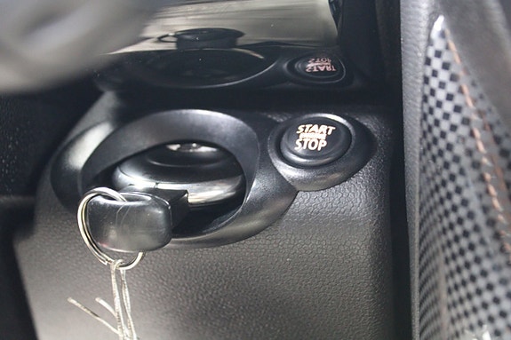 MINI Countryman Cooper D 12 of 21