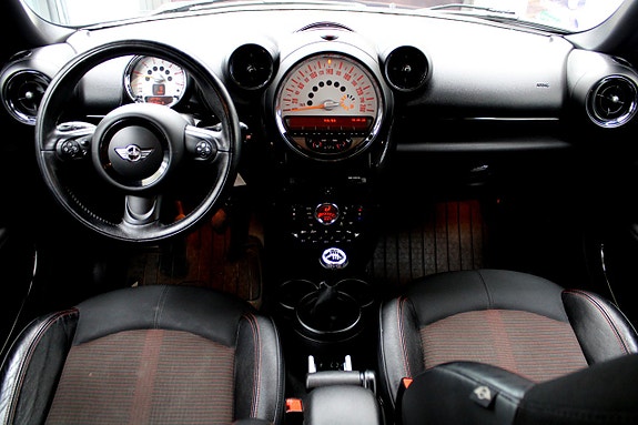 MINI Countryman Cooper D 10 of 21