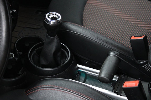 MINI Countryman Cooper D 14 of 21