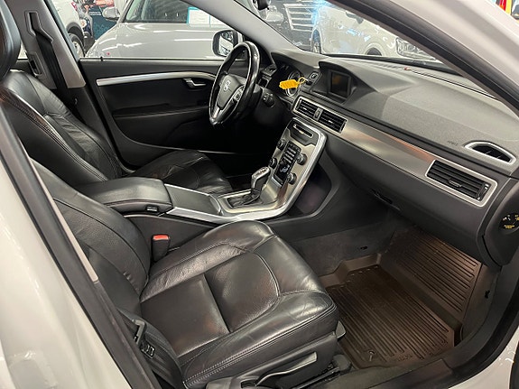 Volvo V70 6 of 6
