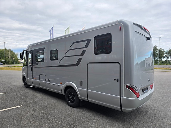 Hymer Masterline I 780 2 of 13