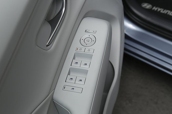 Hyundai Kona 14 of 24