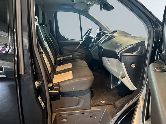Ford Custom Tourneo 10 of 19