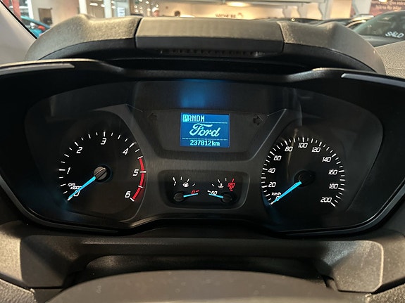Ford Custom Tourneo 17 of 19