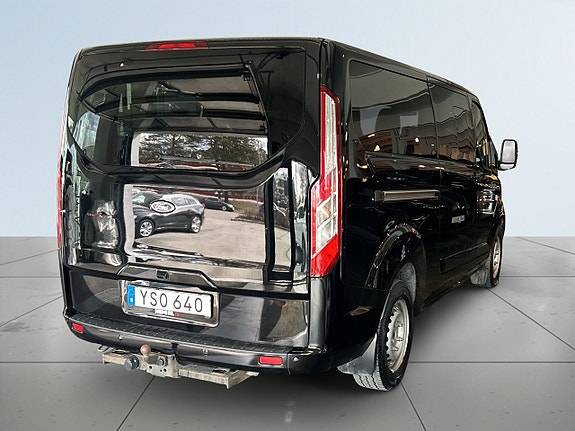 Ford Custom Tourneo 6 of 19