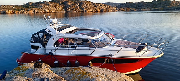 Marex 320ACC med Yanmar 8LV-370, V8 diesel, c:a 550 motortimmar 16 of 24
