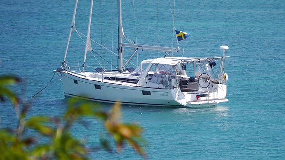 Beneteau Oceanis 48 2 of 5