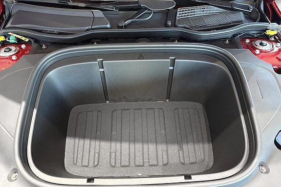 Mercedes-Benz CLA350 16 of 16