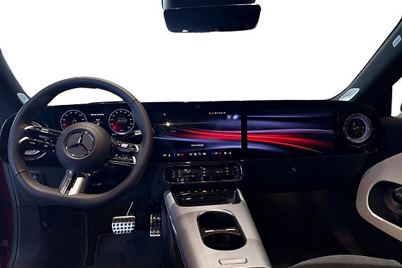 Mercedes-Benz CLA350 7 of 16