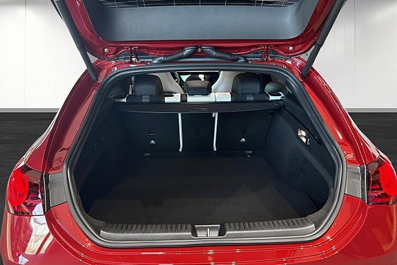 Mercedes-Benz CLA350 15 of 16