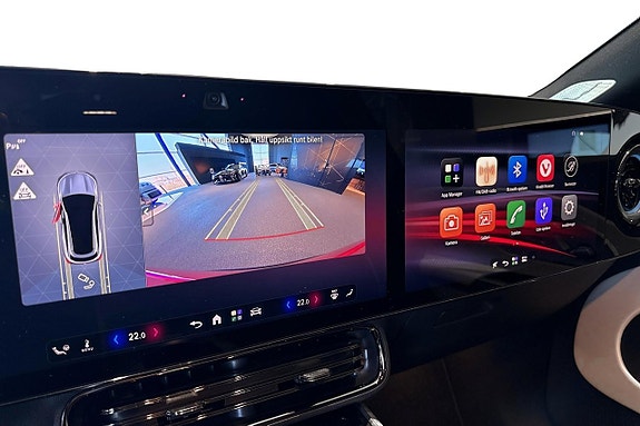 Mercedes-Benz CLA350 12 of 16