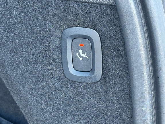 Volvo XC90 24 of 24
