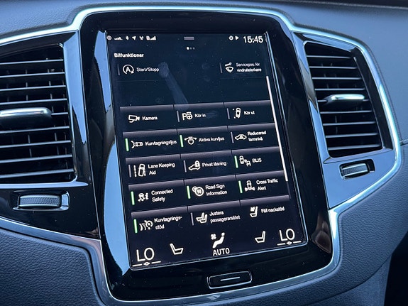 Volvo XC90 20 of 24