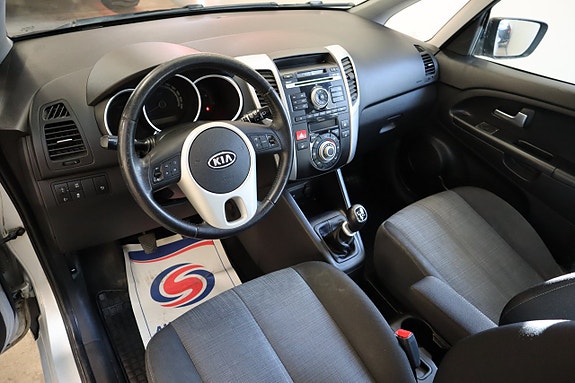 Kia Venga 5 of 14