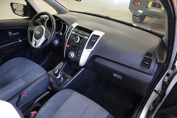 Kia Venga 6 of 14
