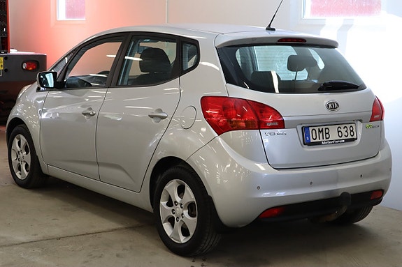 Kia Venga 2 of 14