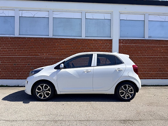 Kia Picanto 2 of 5