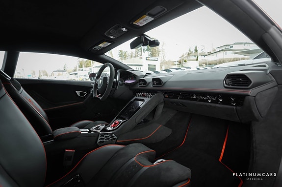 Lamborghini Huracan 6 of 21