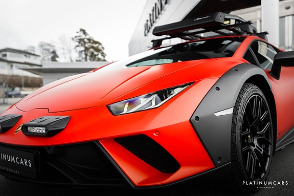 Lamborghini Huracan 14 of 21
