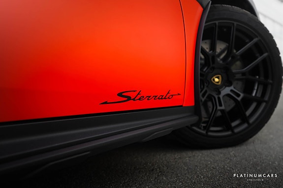 Lamborghini Huracan 21 of 21