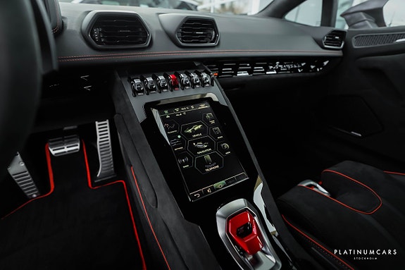 Lamborghini Huracan 9 of 21