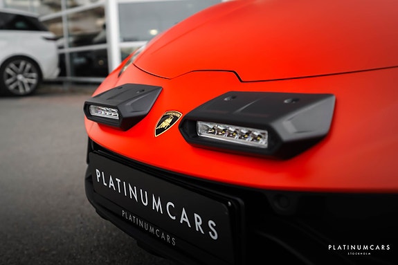 Lamborghini Huracan 15 of 21