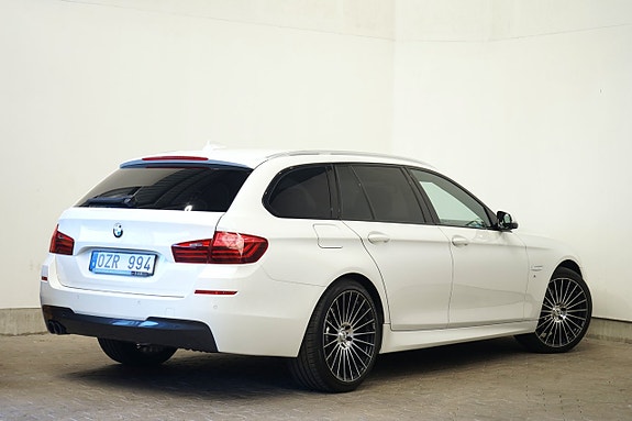 BMW 520d 4 of 5