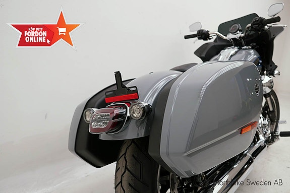 Harley-Davidson Lowrider ST FLXRST 12 of 24