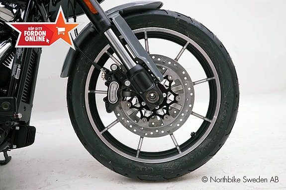 Harley-Davidson Lowrider ST FLXRST 5 of 24