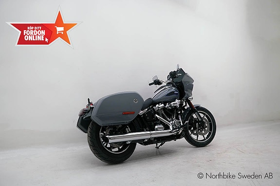Harley-Davidson Lowrider ST FLXRST 14 of 24