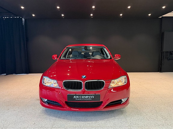 BMW 316 2 of 5