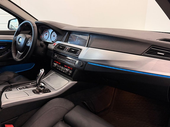 BMW 520d 11 of 17