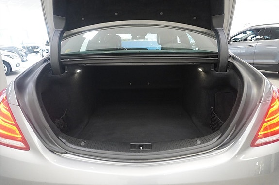 Mercedes-Benz S350 5 of 5