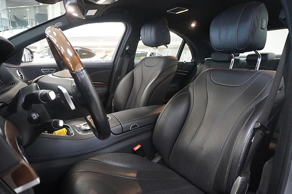 Mercedes-Benz S350 28 of 28