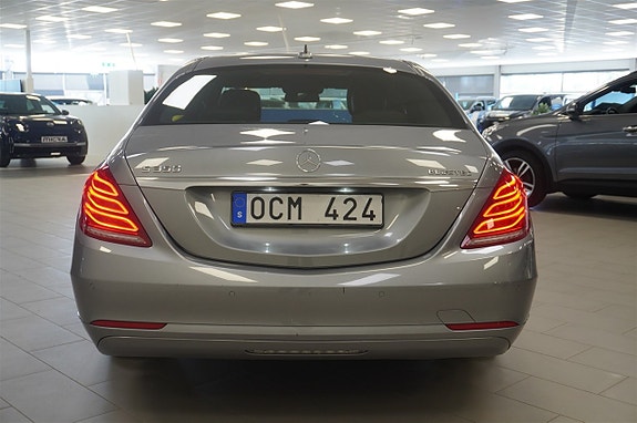 Mercedes-Benz S350 4 of 5