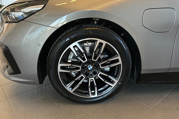BMW 530e 6 of 23