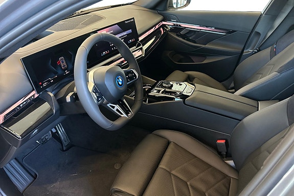 BMW 530e 11 of 23