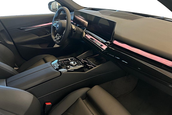 BMW 530e 13 of 23