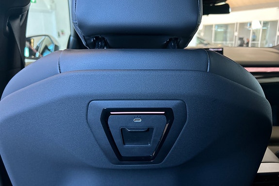 BMW 530e 17 of 23