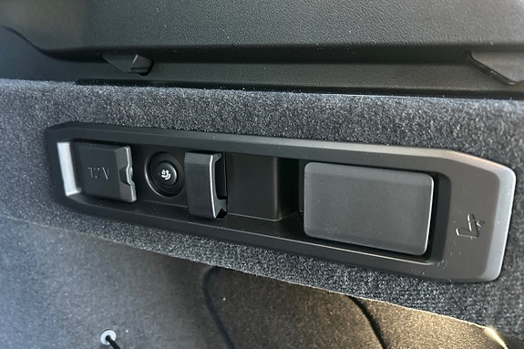 BMW 530e 16 of 23
