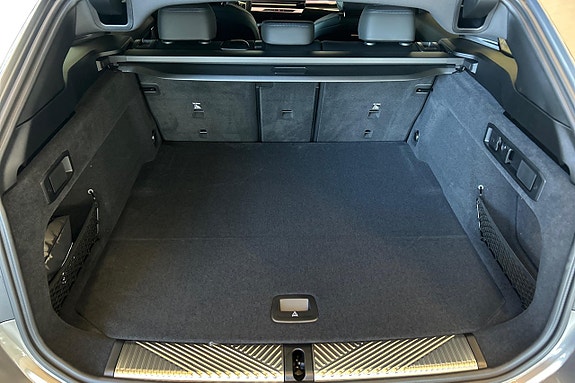 BMW 530e 15 of 23