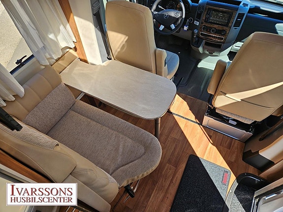 Hymer Van 520 S / Endast 6.37m / Enkelsängar / Mercedes / Automat 17 of 19
