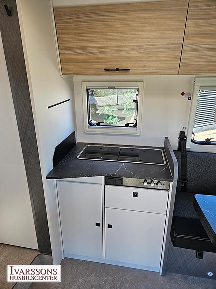 Etrusco T 7.4 QBC / PRISSÄNKT / Queensbed / Automat / Scandic Edition 13 of 23
