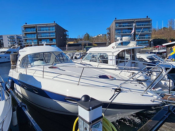 Bavaria 32 HT Sport -2006 Volvo Penta 4,3l GXI x 2-2006