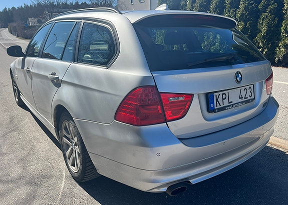 BMW 320d 3 of 3