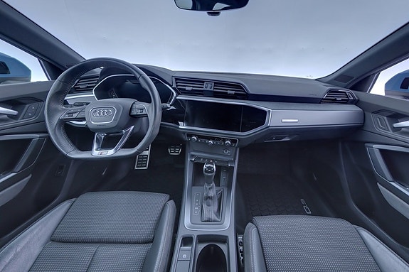 Audi Q3 7 of 21
