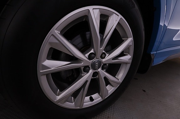 Audi Q3 21 of 21