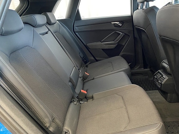 Audi Q3 5 of 5