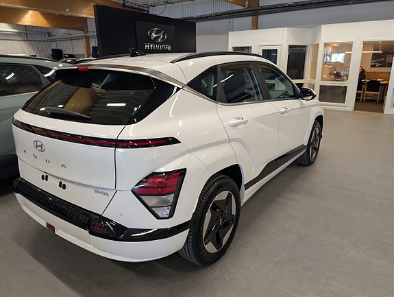 Hyundai Kona 3 of 5