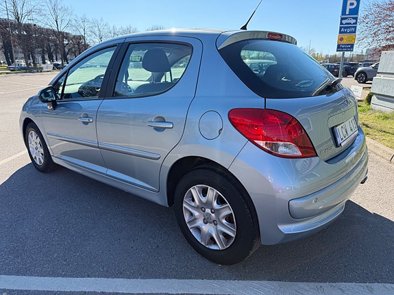 Peugeot 207 3 of 5
